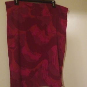 LuLaRoe Skirts - ❤2XL LULAROE Cassie skirt pink&purple brushstroke LuLaRoe Skirts - ❤2XL LULAROE Cassie skirt pink&purple brushstroke